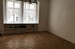 Pronájem bytu, Staré Město, Karlova, byt 2+1, 51 m2, cihla, pavlač, šatna, nevybavený nábytkem, Rent4Ever.cz