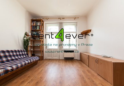 Pronájem bytu, Nusle, Jaromírova, 2+kk, 45 m2, po rekonstrukci, cihla, balkon, komora, zařízený, Rent4Ever.cz