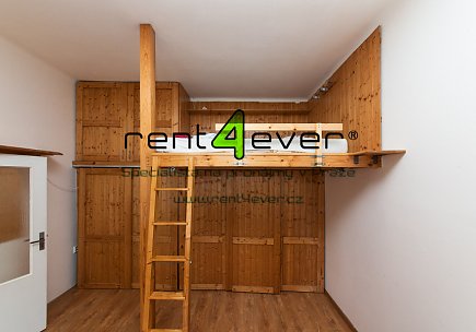 Pronájem bytu, Nusle, Jaromírova, 2+kk, 45 m2, po rekonstrukci, cihla, balkon, komora, zařízený, Rent4Ever.cz