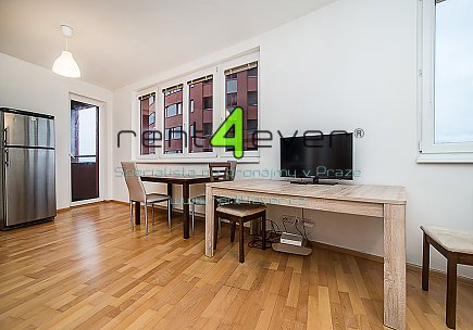 Pronájem bytu, Stodůlky, Tlumačovská, 1+kk, 37.4 m2, novostavba, lodžie, sklep, výtah, zařízený, Rent4Ever.cz