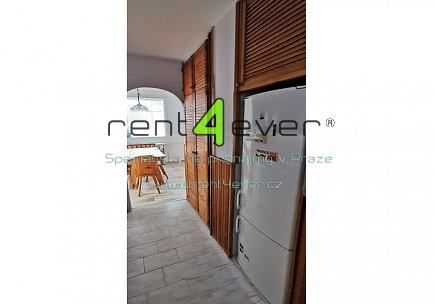 Pronájem bytu, Bohnice, Toruňská, 3+1, 80m2, po rekonstrukci, balkon, výtah, bezbariérový, zařízený, Rent4Ever.cz