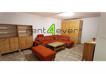 Pronájem bytu, Bohnice, Toruňská, 3+1, 80m2, po rekonstrukci, balkon, výtah, bezbariérový, zařízený, Rent4Ever.cz