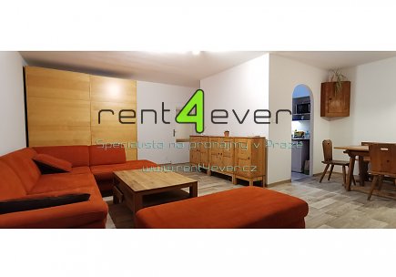 Pronájem bytu, Bohnice, Toruňská, 3+1, 80m2, po rekonstrukci, balkon, výtah, bezbariérový, zařízený, Rent4Ever.cz