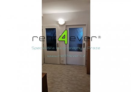 Pronájem bytu, Bohnice, Toruňská, 3+1, 80m2, po rekonstrukci, balkon, výtah, bezbariérový, zařízený, Rent4Ever.cz