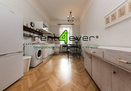 Pronájem bytu, Holešovice, Umělecká, byt 2+1, 60 m2, cihla, sklep, vybavený nábytkem, Rent4Ever.cz