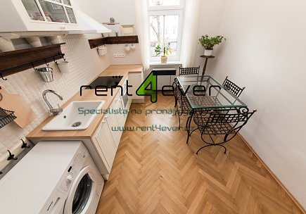 Pronájem bytu, Holešovice, Umělecká, byt 2+1, 60 m2, cihla, sklep, vybavený nábytkem, Rent4Ever.cz