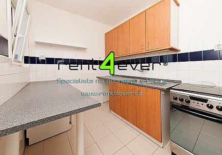 Pronájem bytu, Záběhlice, Bělčická, byt 2+kk, 60 m2, cihla, sklep, výtah, nezařízený, Rent4Ever.cz