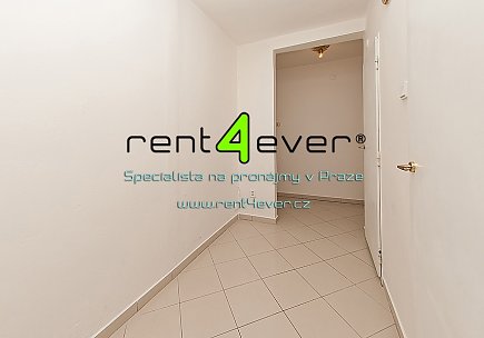 Pronájem bytu, Záběhlice, Bělčická, byt 2+kk, 60 m2, cihla, sklep, výtah, nezařízený, Rent4Ever.cz
