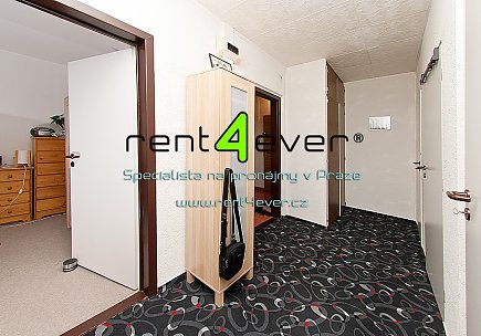 Pronájem bytu, Chodov, Radimovická, byt 3+kk, 74 m2, lodžie, sklep, komora, výtah, vybavený, Rent4Ever.cz