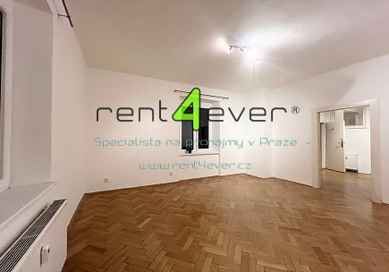 Pronájem bytu, Nusle, Petra Rezka, 3+1 + hala, 117m2, balkon, parkovací stání, 2xšatna, nezařízený, Rent4Ever.cz
