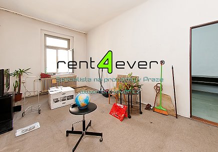Pronájem bytu, Libeň, Kovářská, 3+1, 75 m2, cihla, komora, nezařízený, Rent4Ever.cz