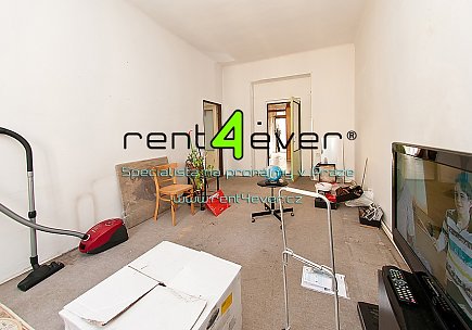 Pronájem bytu, Libeň, Kovářská, 3+1, 75 m2, cihla, komora, nezařízený, Rent4Ever.cz