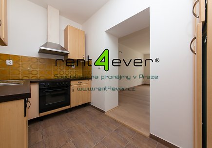 Pronájem bytu, Nusle, Jaromírova, 1+1, 40 m2, cihla, nezařízený, Rent4Ever.cz