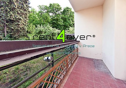 Pronájem bytu, Smíchov, Na Doubkové, 1+1, 55 m2, cihla, 2x balkon, komora, nezařízený, Rent4Ever.cz
