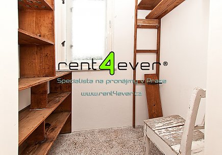 Pronájem bytu, Smíchov, Na Doubkové, 1+1, 55 m2, cihla, 2x balkon, komora, nezařízený, Rent4Ever.cz