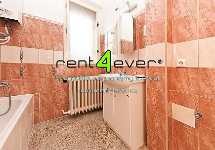 Pronájem bytu, Smíchov, Na Doubkové, 1+1, 55 m2, cihla, 2x balkon, komora, nezařízený, Rent4Ever.cz
