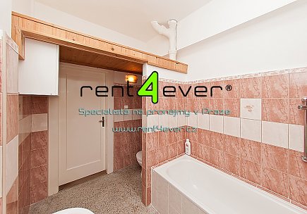 Pronájem bytu, Smíchov, Na Doubkové, 1+1, 55 m2, cihla, 2x balkon, komora, nezařízený, Rent4Ever.cz