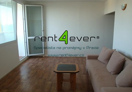 Pronájem bytu, Prosek, Lovosická, 1+kk, 40 m2, lodžie, výtah, částečně zařízený, Rent4Ever.cz