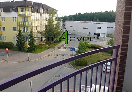 Pronájem bytu, Kunratice, Urešova, 2+kk, 70 m2, cihla, balkon, výtah, zařízený nábytkem, Rent4Ever.cz