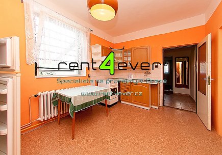 Pronájem bytu, Lipence, Jílovišťská, 3+1 v RD, 100 m2, cihla, po rekonstrukci, zahrada, zařízený, Rent4Ever.cz