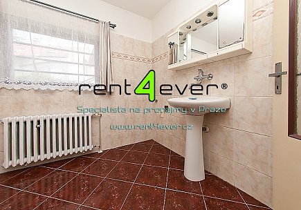 Pronájem bytu, Lipence, Jílovišťská, 3+1 v RD, 100 m2, cihla, po rekonstrukci, zahrada, zařízený, Rent4Ever.cz