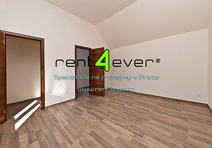 Pronájem bytu, Kunratice, Vídeňská,  4+kk v RD, 105 m2, novostavba, cihla, zahrada, nezařízený, Rent4Ever.cz