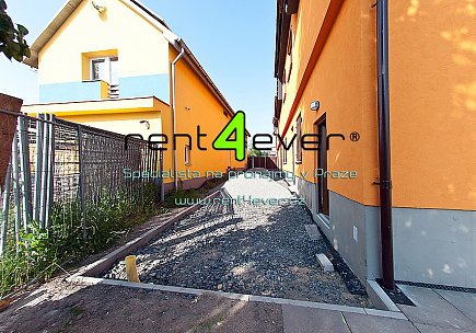 Pronájem bytu, Kunratice, Vídeňská,  4+kk v RD, 105 m2, novostavba, cihla, zahrada, nezařízený, Rent4Ever.cz