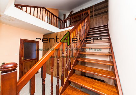 Pronájem bytu, Metro A Strašnická, Nad Primaskou, mezonetový byt 3+kk, 100 m2,  terasa, nezařízený, Rent4Ever.cz