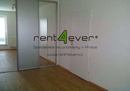 Pronájem bytu, Šestajovice, Komenského, byt 2+kk, 42 m2, cihla, částečně vybavený, Rent4Ever.cz