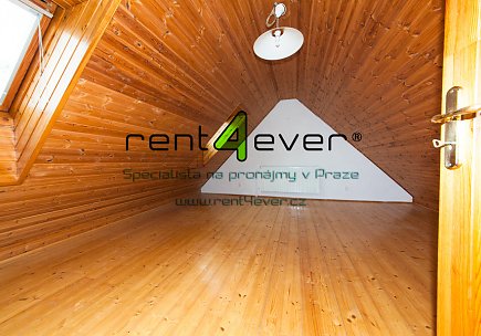 Pronájem bytu, Hodkovičky, V zátiší, 2+1 v RD, 180 m2, cihla, terasa, zahrada, půda, nezařízený, Rent4Ever.cz