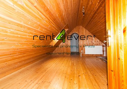 Pronájem bytu, Hodkovičky, V zátiší, 2+1 v RD, 180 m2, cihla, terasa, zahrada, půda, nezařízený, Rent4Ever.cz