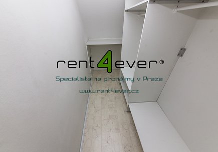 Pronájem bytu, Hodkovičky, V zátiší, 2+1 v RD, 180 m2, cihla, terasa, zahrada, půda, nezařízený, Rent4Ever.cz