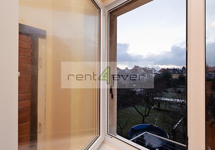 Pronájem bytu, Liboc, Za vokovickou vozovnou, 1+kk, 28 m2, cihla, sklep, zahrada, nezařízený, Rent4Ever.cz