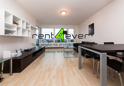 Pronájem bytu, Velká Chuchle, Hvězdářská, 2+kk, 58 m2, novostavba, cihla, garáž, balkon, zařízený, Rent4Ever.cz