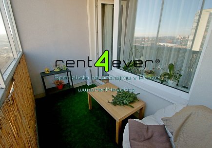 Pronájem bytu, Michle, V dolině, 2+kk, 48 m2, novostavba, 2x balkon, garáž, částečně zařízený, Rent4Ever.cz