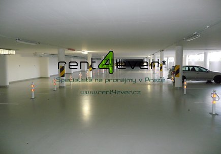 Pronájem bytu, Michle, V dolině, 2+kk, 48 m2, novostavba, 2x balkon, garáž, částečně zařízený, Rent4Ever.cz