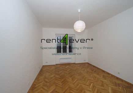 Pronájem bytu, Žižkov, Malešická, 1+kk, 33 m2, cihla, zahrada, sklep, nezařízený, Rent4Ever.cz