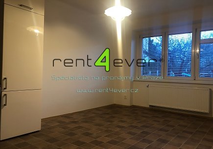 Pronájem bytu, Radlice, Na Farkáně III, byt 2+1, 75 m2, cihla, balkon, zahrada, nezařízený nábytkem, Rent4Ever.cz