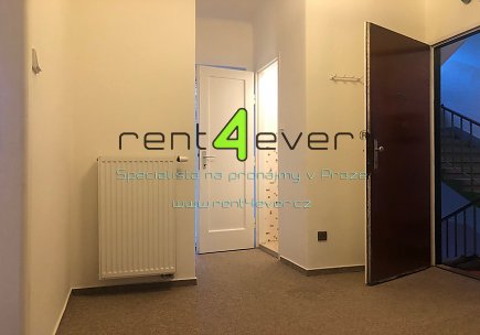 Pronájem bytu, Radlice, Na Farkáně III, byt 2+1, 75 m2, cihla, balkon, zahrada, nezařízený nábytkem, Rent4Ever.cz