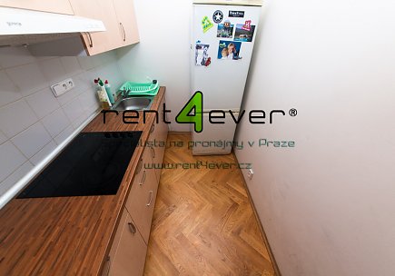 Pronájem bytu, Nusle, Oldřichova, 2+1, 69 m2, cihla, nezařízený nábytkem, Rent4Ever.cz