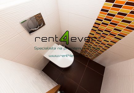 Pronájem bytu, Nusle, Oldřichova, 2+1, 69 m2, cihla, nezařízený nábytkem, Rent4Ever.cz