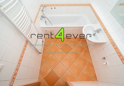 Pronájem bytu, Libeň, Kovanecká, 2+kk, 53 m2, novostavba, balkon, garáž, sklep, část. zařízený , Rent4Ever.cz