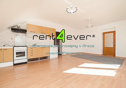 Pronájem bytu, Nučice, Báňská, 3+1 v RD, 140 m2, cihla, zahrada, garáž, nezařízený, Rent4Ever.cz