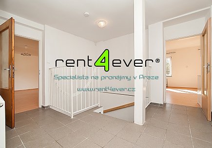 Pronájem bytu, Nučice, Báňská, 3+1 v RD, 140 m2, cihla, zahrada, garáž, nezařízený, Rent4Ever.cz