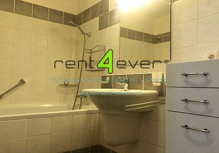 Pronájem bytu, Vinohrady, Záhřebská, 2+kk, 65 m2, novostavba, sklep, komora, zařízený nábytkem, Rent4Ever.cz