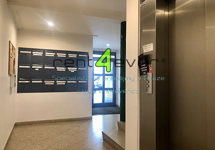 Pronájem bytu, Vinohrady, Záhřebská, 2+kk, 65 m2, novostavba, sklep, komora, zařízený nábytkem, Rent4Ever.cz