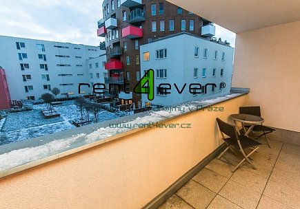 Pronájem bytu, Modřany, Pískařská, 1+kk, 42.9 m2, novostavba, cihla, lodžie, garáž. stání, zařízený, Rent4Ever.cz
