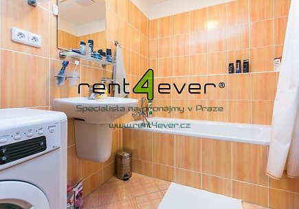 Pronájem bytu, Modřany, Pískařská, 1+kk, 42.9 m2, novostavba, cihla, lodžie, garáž. stání, zařízený, Rent4Ever.cz