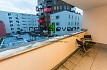 Pronájem bytu, Modřany, Pískařská, 1+kk, 42.9 m2, novostavba, cihla, lodžie, garáž. stání, zařízený, Rent4Ever.cz