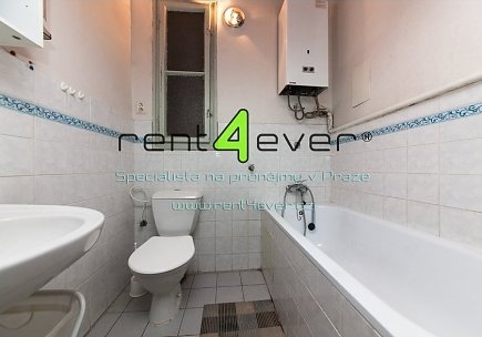 Pronájem bytu, Košíře, Vrchlického, byt 1+kk, 28 m2, cihla, částečně vybavený nábytkem, Rent4Ever.cz